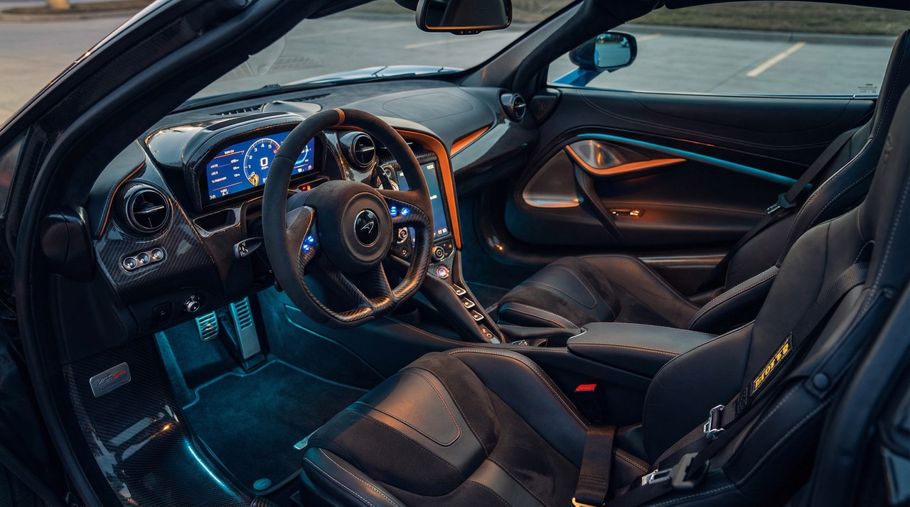 香蕉视频汽车内饰改装视频